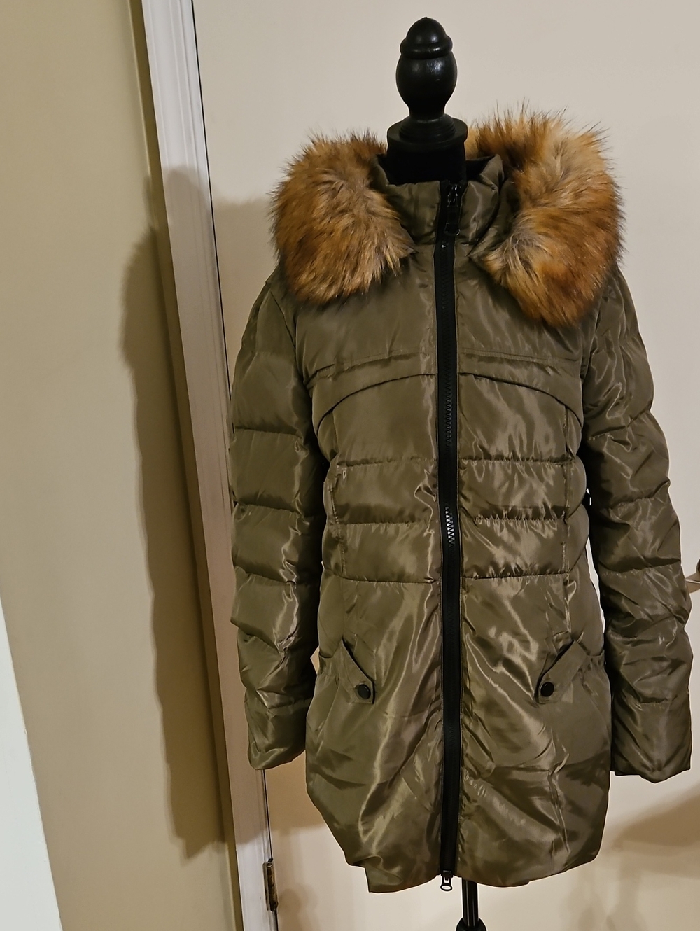 Valuker Olive Green Down Puffer Coat Faux Fur Hood Size M